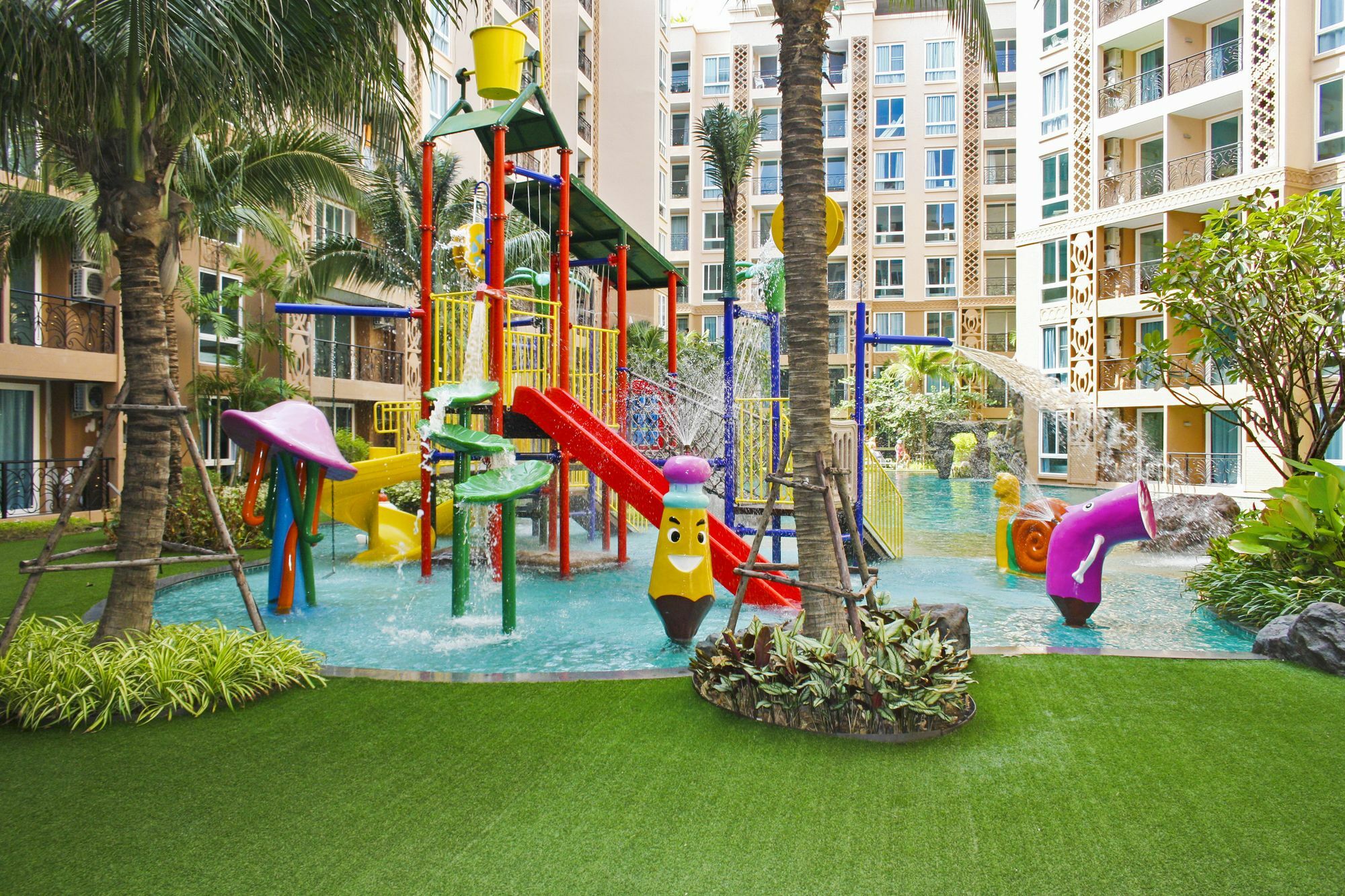חוף ג'ומטיין Atlantis Condo Resort מראה חיצוני תמונה