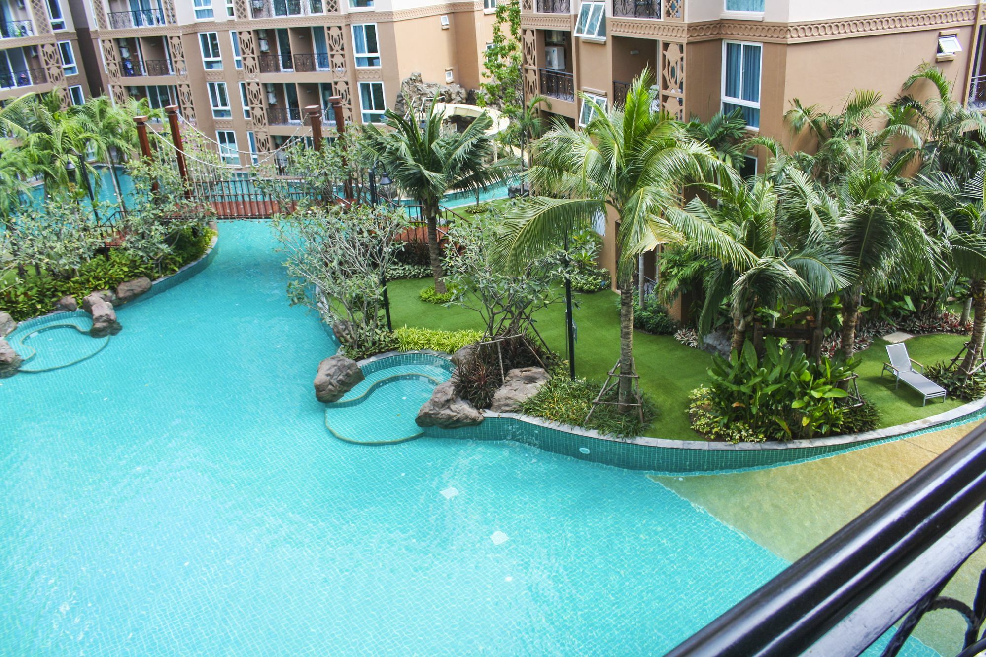 חוף ג'ומטיין Atlantis Condo Resort מראה חיצוני תמונה