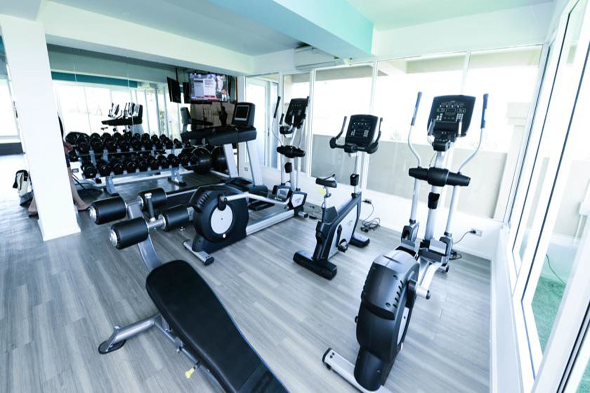 חוף ג'ומטיין Atlantis Condo Resort מראה חיצוני תמונה